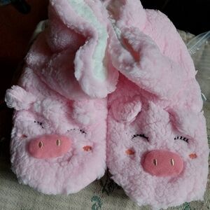 New* Ladies Pink Panda Bros Piggy Bootie Slipper Socks (M)